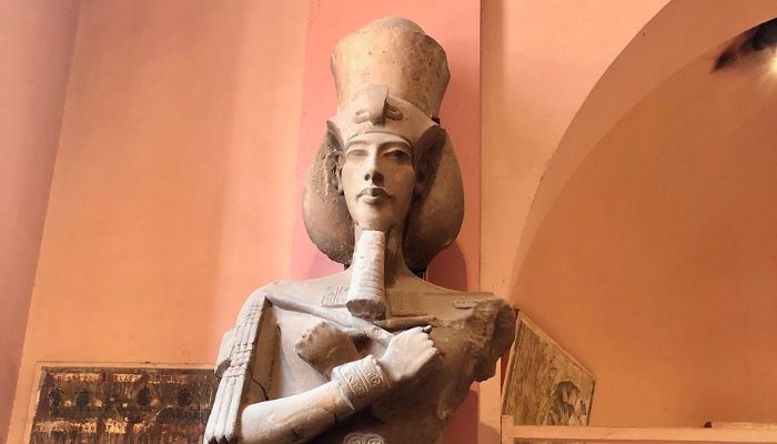 Pharaoh Akhenaten Amenhotep IV